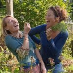 Wildeplantenwandeling op 30 mei: ontdek de natuur met Wilde Kruidenjuf Nele Netel.