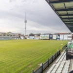 Eendracht Aalst Lede droomt groot na promotie: plannen voor nieuw stadion van 5.000 plaatsen liggen op tafel.