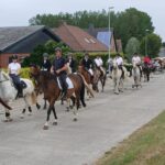 Burst maakt zich op voor bruisende kermis met paardenommegang, comedy en muziek.