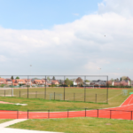 Natuurgrasveld op Sportpark De Cirkel opnieuw ingezaaid: terrein acht weken niet bespeelbaar.
