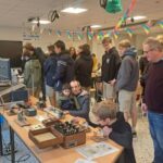 STEAM-clubs van FabLab Erpe-Mere laten kinderen en jongeren ontwerpen, programmeren en experimenteren.