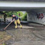 Brandweer Wetteren al vroeg in de weer voor opkuis van modderbad in fiets- en wandeltunnel.