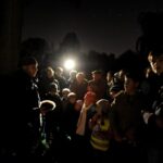 Gezinswandeling tijdens Nacht van de Duisternis laat je Gentbos op een bijzondere manier ontdekken.