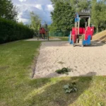 Speelterrein Kerrebroek krijgt dit najaar volledig nieuw gezicht: terrein opnieuw toegankelijk voor buurtbewoners.