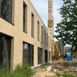 Nieuw woonproject in Okegem bijna klaar: zes rolstoelaangepaste appartementen creëren nieuwe woonkansen.