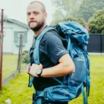 Ultrawandelaar Lenny Bassleer begint aan tocht van 15.000 kilometer naar Shanghai: “Ik kijk het meest én het minst uit naar Kazachstan”