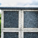Herstelwerken aan columbaria in Okegem en Voorde.