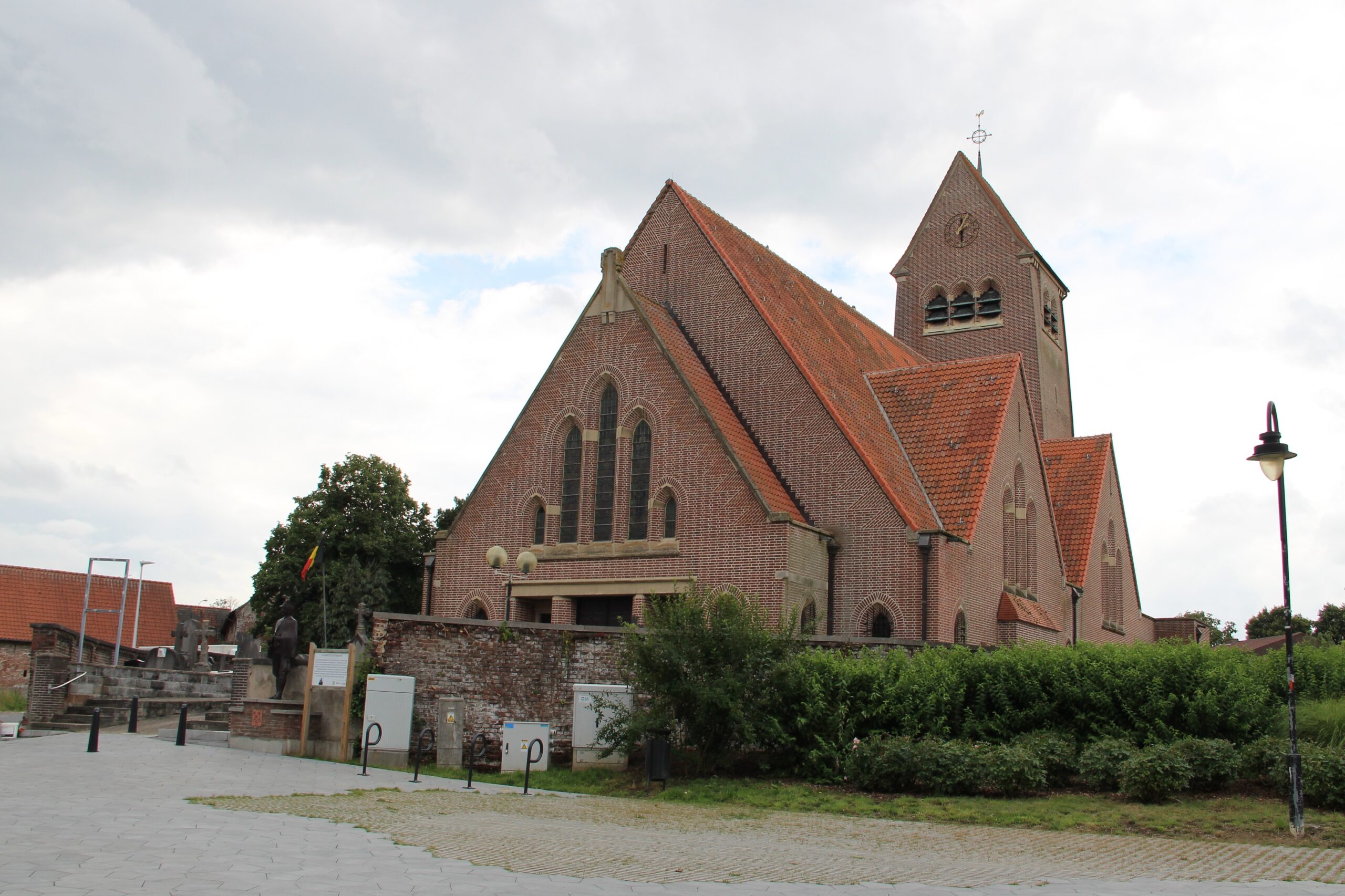 kerk van letterhoutem scaled