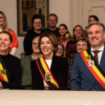 Neef Tom Van Keymolen (Erpe-Mere) en nicht Phaedra Van Keymolen (Haaltert) legden officieel de eed af als burgemeester bij de gouverneur.