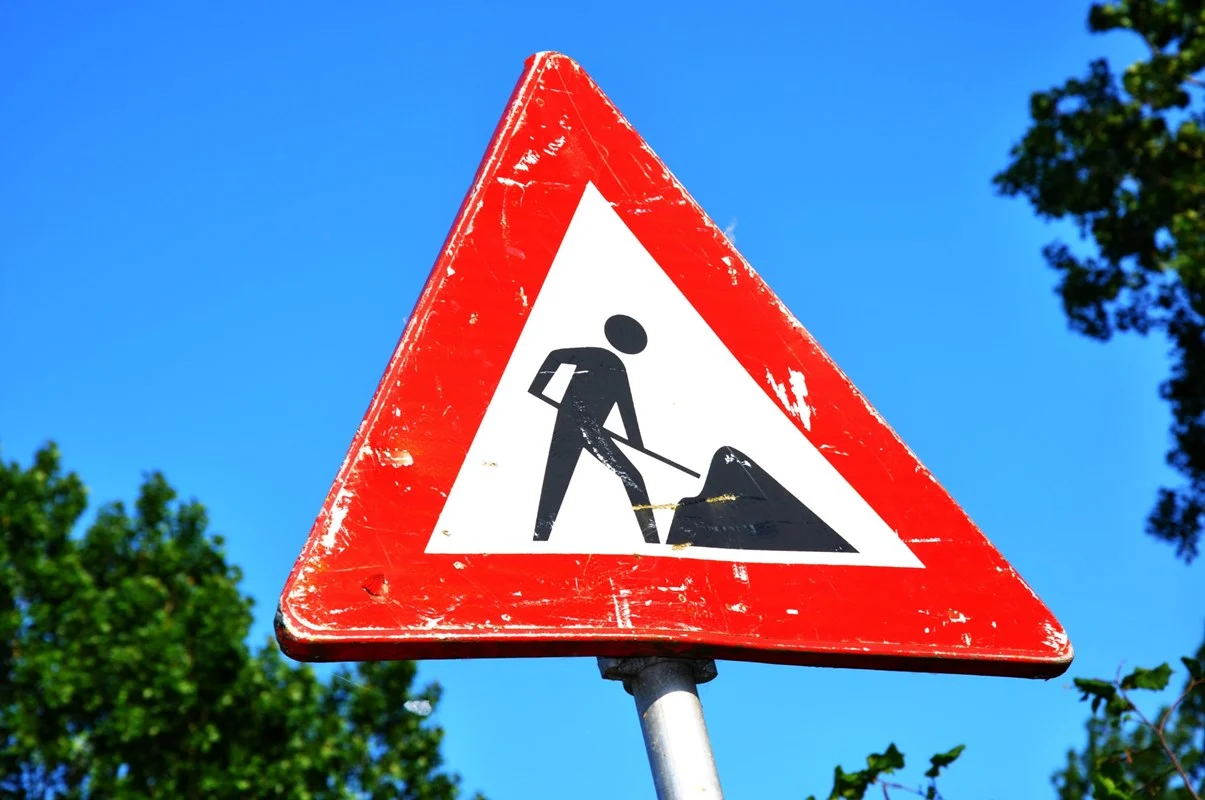 Tijdelijke verkeershinder in Mutsaardstraat 44A – Herzele: werken op één dag tussen 8 en 14 mei 2025.