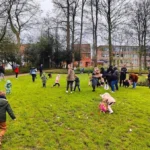 Tiende keer paaseierenpret in Groot Haaltert: feesteditie met klokken, paashaas én kunst van BAJOAT.