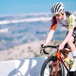 Houtemnaar Luca Van Boven schittert met knappe tweede plaats in Ronde van het Baskenland.