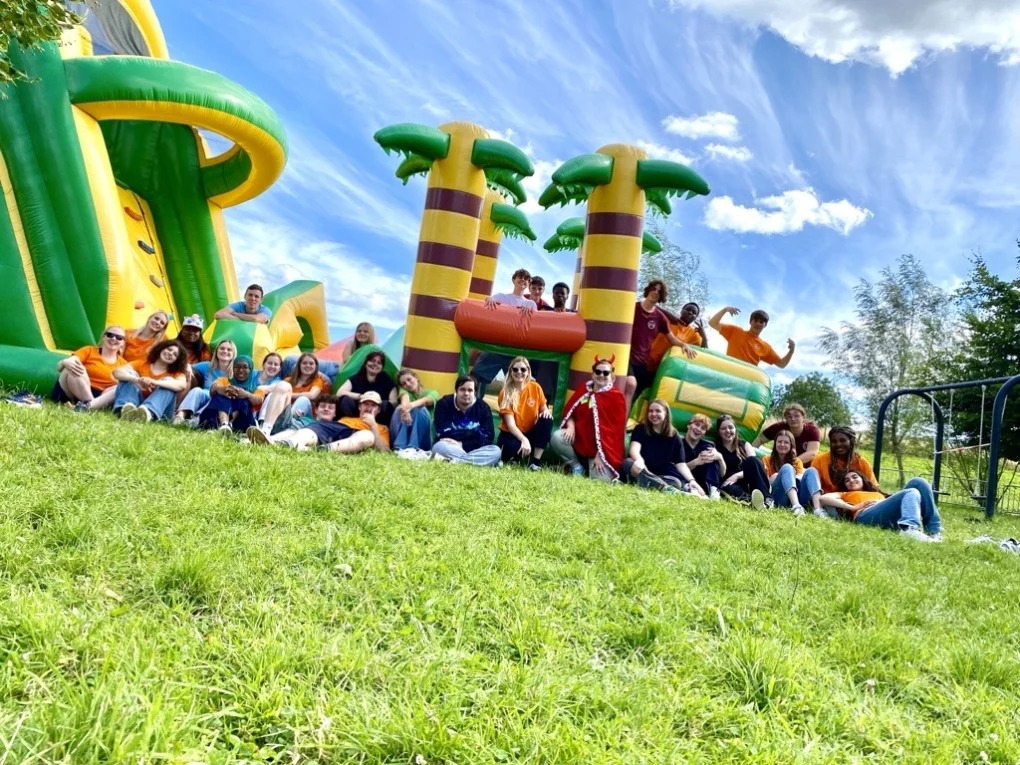 Speelplein Tweeper bestaat 35 jaar: gemeente Erpe-Mere zoekt oud-animatoren voor feestelijke reünie!