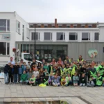 Jong geleerd is oud gedaan: scholen Sint-Lievens-Houtem ruimen massaal zwerfvuil op.