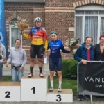 Dina Scavone sprint naar haar eerste zege in Denderhoutem na bloedstollende finale.