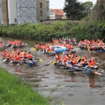 Ninoofse vlottentocht op de dender op 3 mei.
