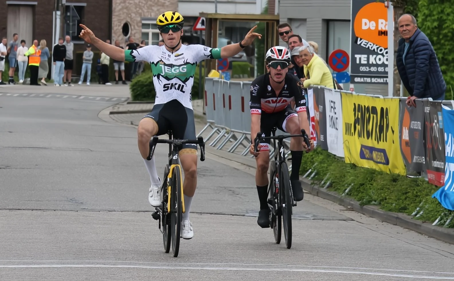 Mauro Keppens grijpt eerste seizoenszege na knappe koers in Wanzele.