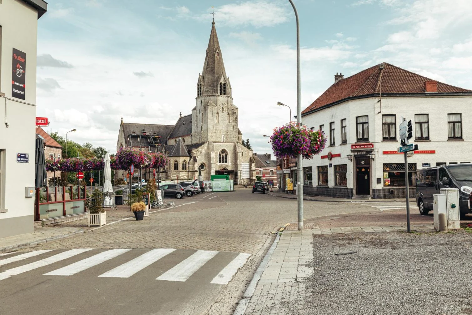 Dorpsplein Denderleeuw fors duurder: Van Cauter hekelt gebrek aan transparantie.