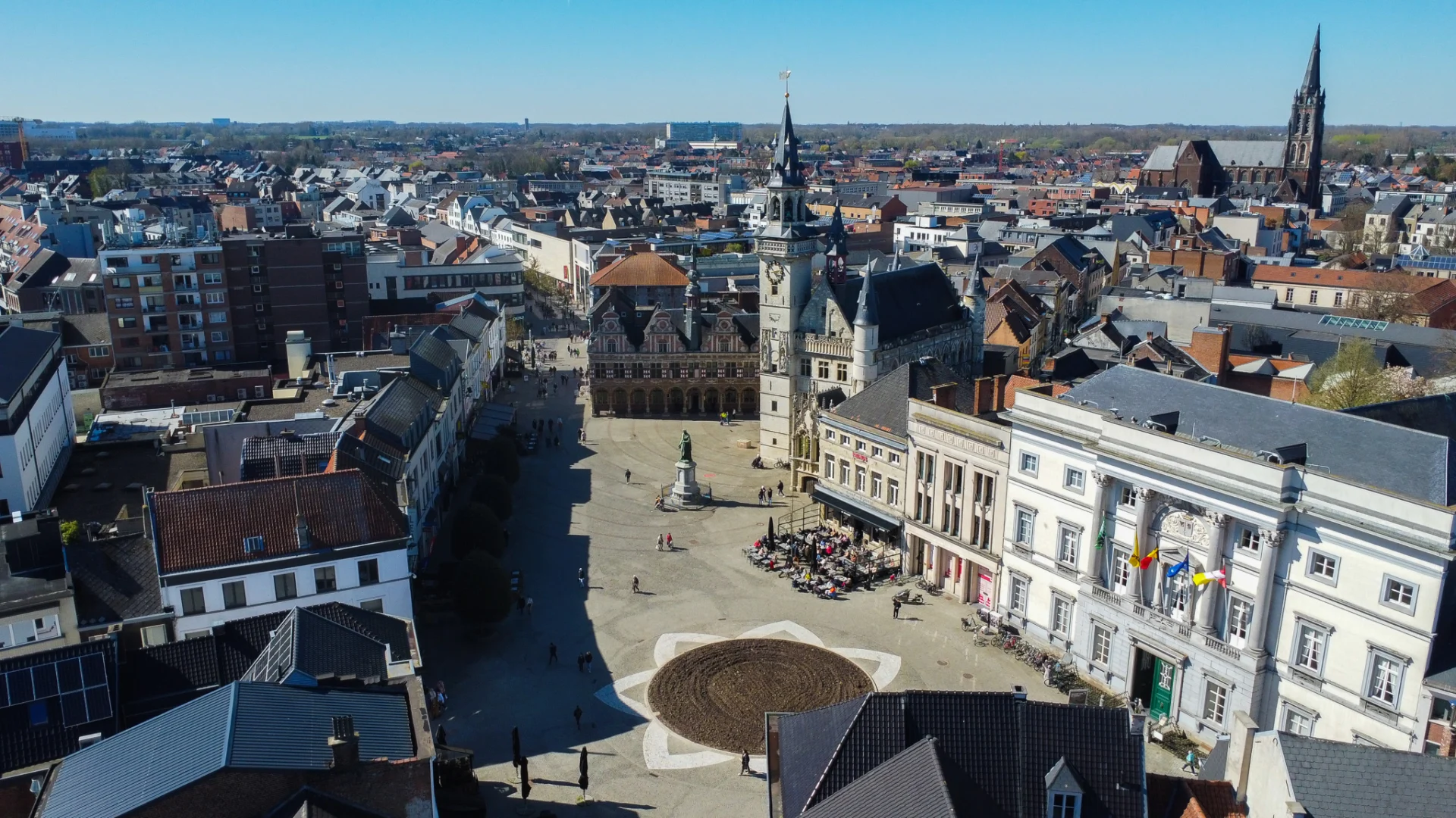 Van onthaalst naar digitaalst: 175 jaar Aalsterse geschiedenis nu online raadpleegbaar.
