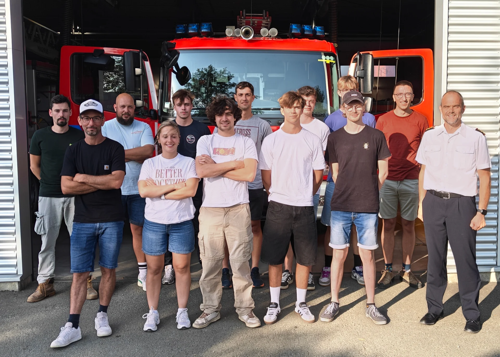 Brandweerzone Vlaamse Ardennen verwelkomt 12 nieuwe vrijwilligers: “We zijn meer dan een team, we zijn een brandweerfamilie.”