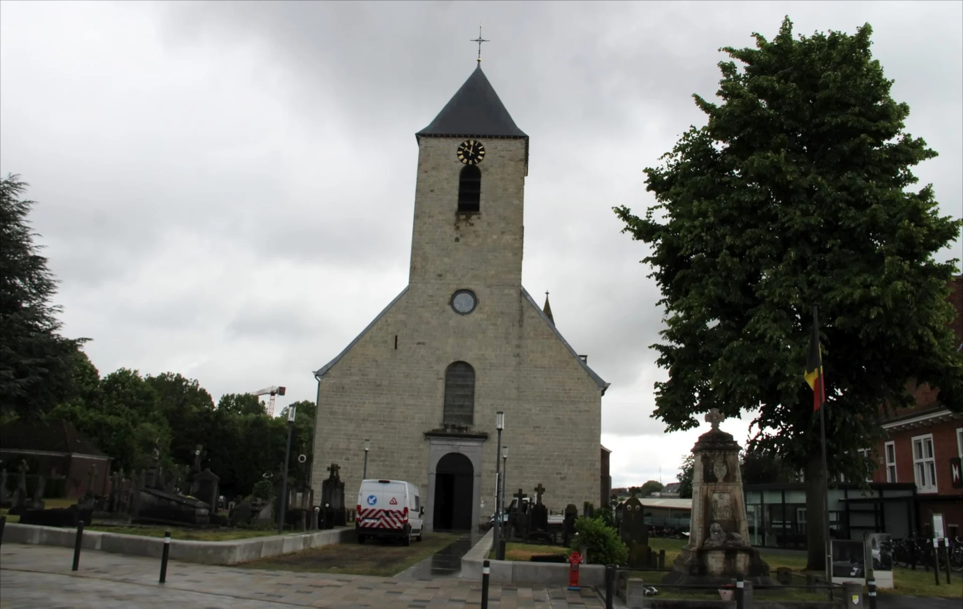 Sint-Lievens-Houtem actualiseert kerkenbeleidsplan: fundament gelegd voor toekomst van lokale parochiekerken.