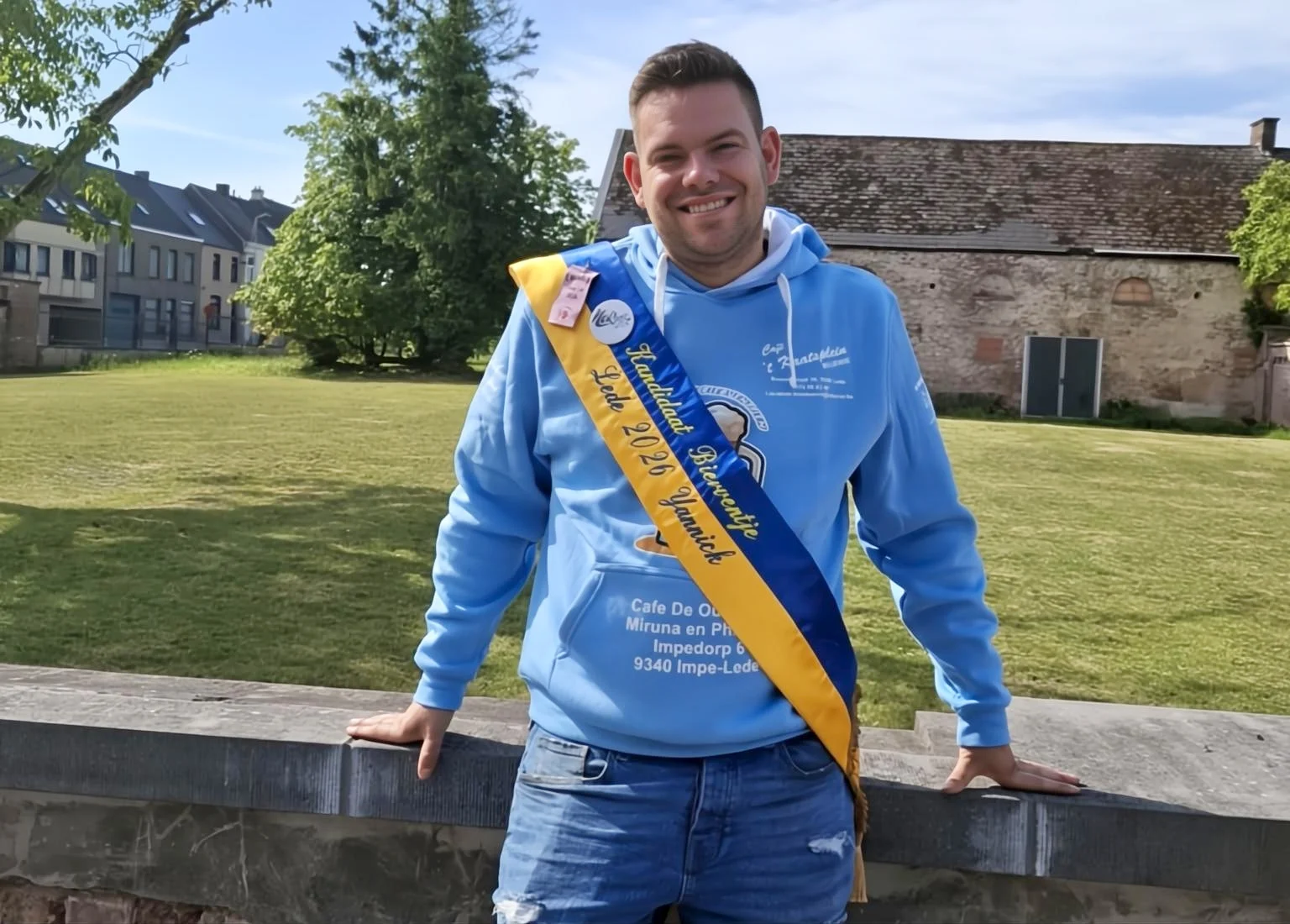 Yannick Steenhaut strijdt voor titel van Bierventje van Leê: “Vandjoar zieje mij overal – me ne meter bier!”
