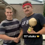 Ruben Relaes uit Oudegem kroont zich opnieuw tot Belgisch kampioen bitterballen eten.