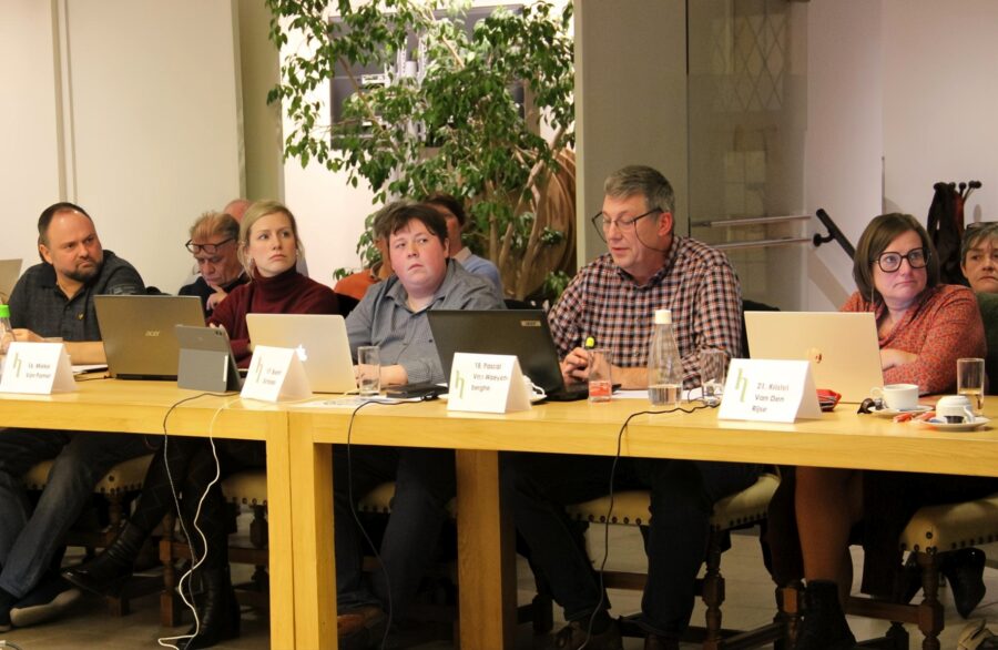 SAMEN snoeihard voor bestuur Sint-Lievens-Houtem na forensische audit: “Rapport minimaliseren ondermijnt vertrouwen”