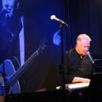 Great Names In Small Places haalt rockicoon Tom Robinson naar Oosterzele.