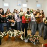 GO! atheneum Geraardsbergen verspreidt liefde en verbondenheid met 1.000 rozen en hartverwarmende pastalunch.