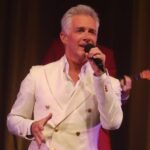 Christoff brengt ‘De Grote Nederlandstalige Klassiekers’ naar EMotia in Erpe-Mere.