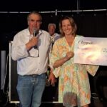 Ninove Danst schenkt 1.000 euro aan zorgspeelotheek en kondigt nieuw goed doel aan.