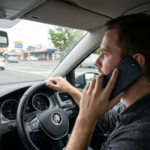 Verkeersactie tegen afleiding achter het stuur levert negen rijbewijzen in.