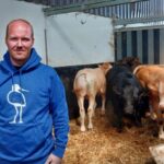 Weidevogelboer Cedric Fierlafijn uit Dendermonde ontvangt gouden Grutto-Award.