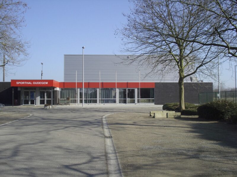 VC Oudegem kan over twee jaar opnieuw thuisspelen: volledige sporthal wordt vernieuwd.