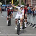 Jan Kino klopt Matthew Van Schoor en Enrico DHaeye in Merelbeke-Munte.