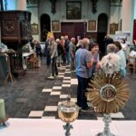 Kerk van Zonnegem opende uitzonderlijk de deuren: laatste kans om vertrouwde dorpskerk te bewonderen.