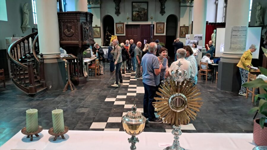 Kerk van Zonnegem opende uitzonderlijk de deuren: laatste kans om vertrouwde dorpskerk te bewonderen