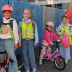 Leerlingen VBS Grotenberge kiezen massaal voor stappen, fietsen en steppen tijdens Strapdag.