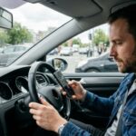 Politie Geraardsbergen/Lierde trekt tien rijbewijzen onmiddellijk in tijdens controleactie tegen gsm-gebruik.