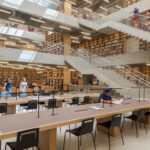 Bibliotheek Utopia viert Week van het Nederlands met poëzie, muziek en taalactiviteiten.